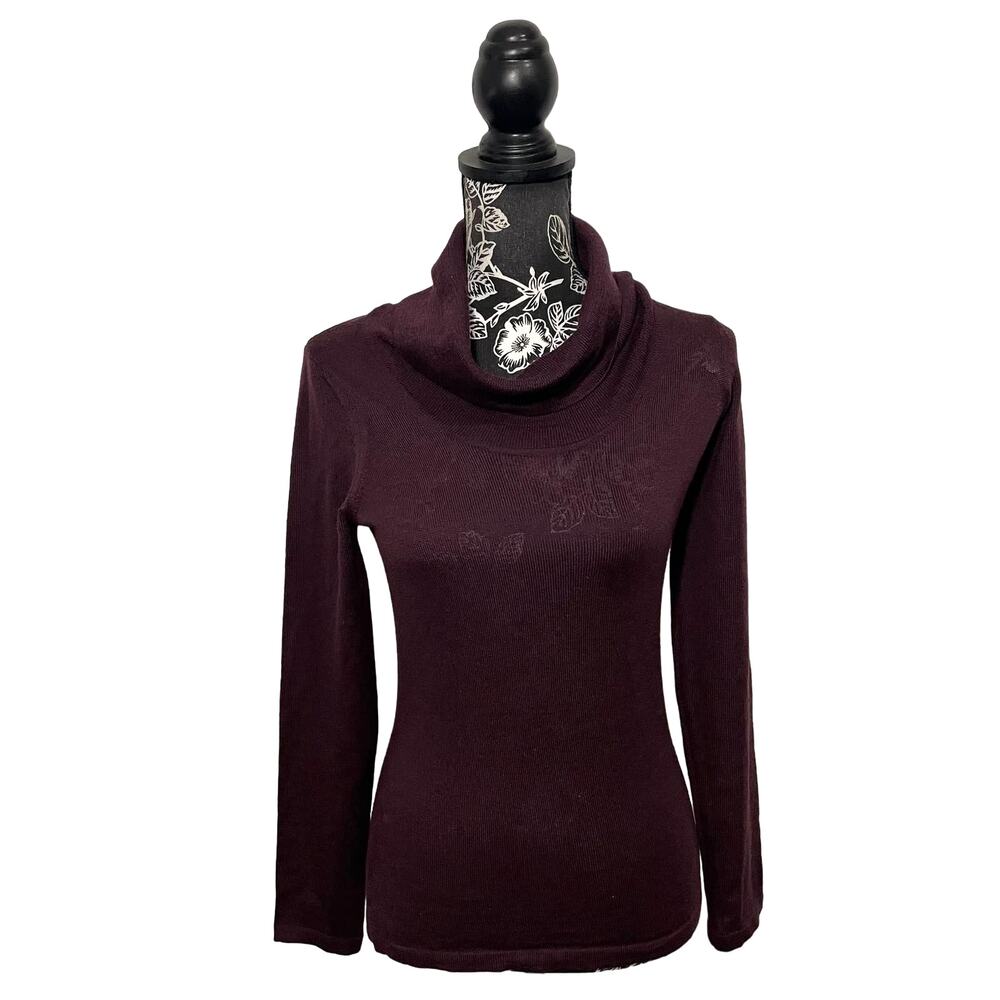 Elegant Burgundy Women's Sweater